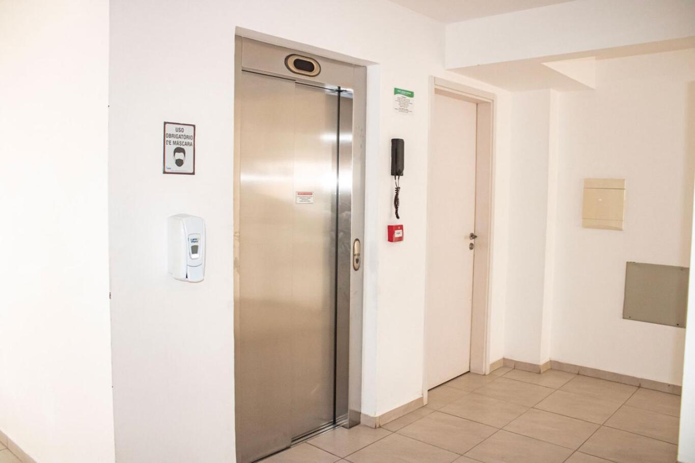 Apto Com Garagem Ate 4 Pessoas Em - Sc